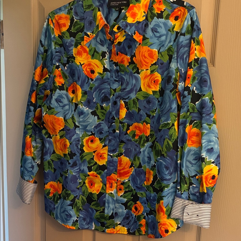 Jones New York Blue & Yellow Floral Button-Down Shirt